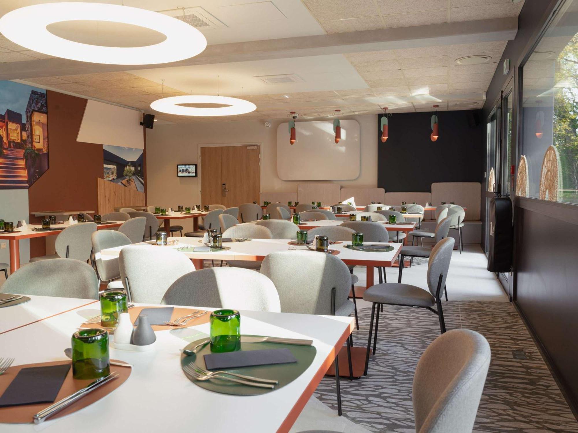 Novotel Valence Sud 4*