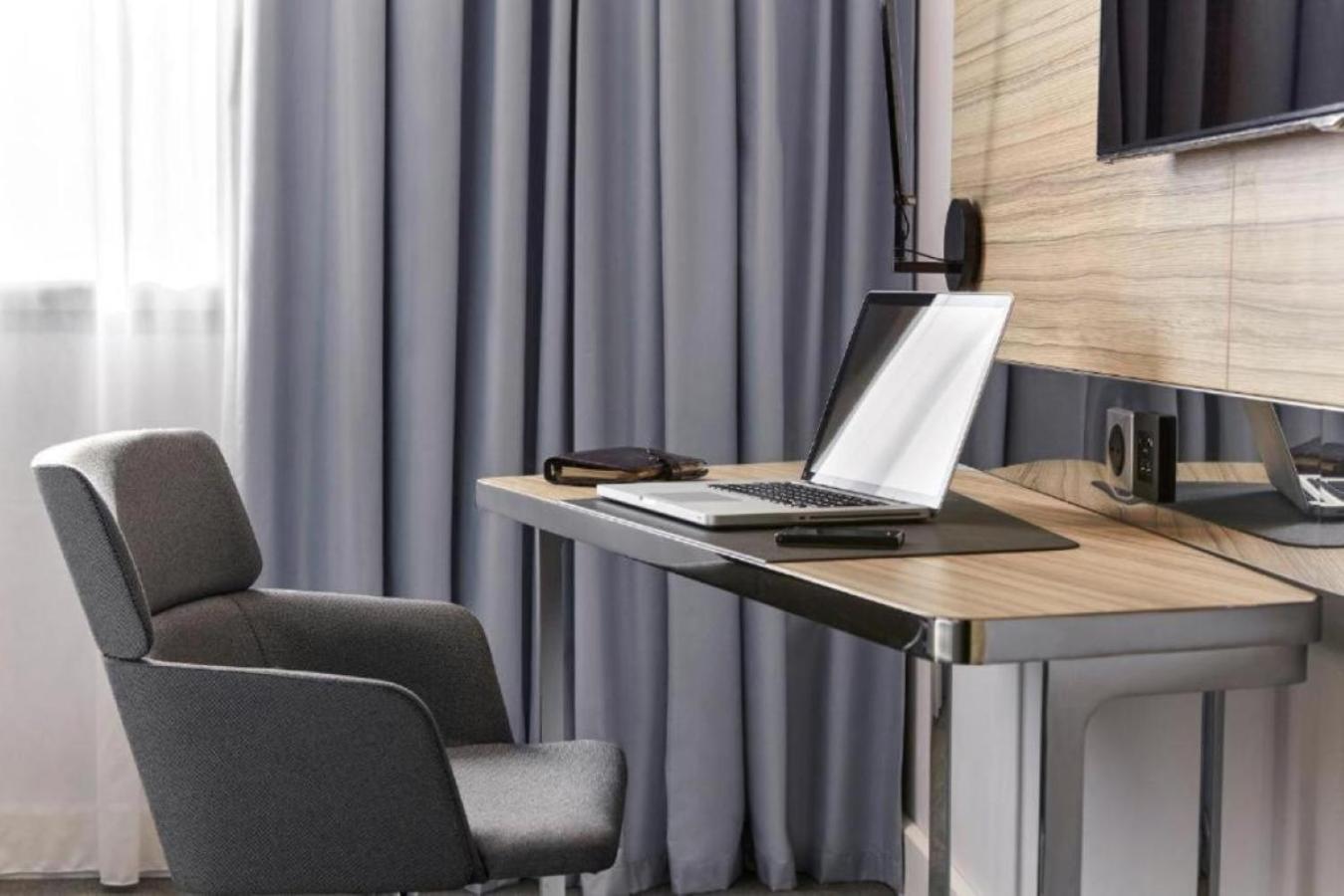 Novotel Valence Sud 4* Valence (Drome)